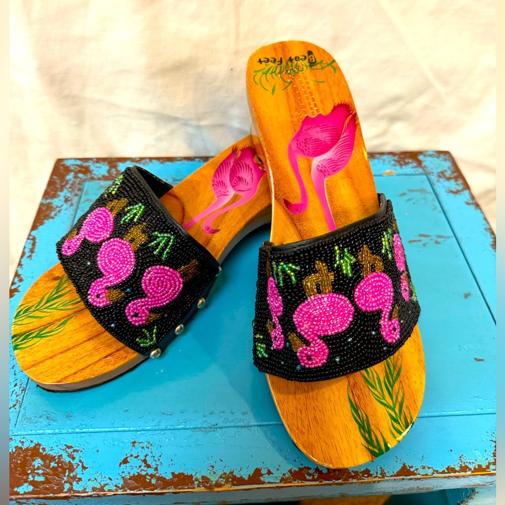 Wooden Beat  Feet Sandals  Size  7 Painted Pink Flamingo’s beautiful black &pink